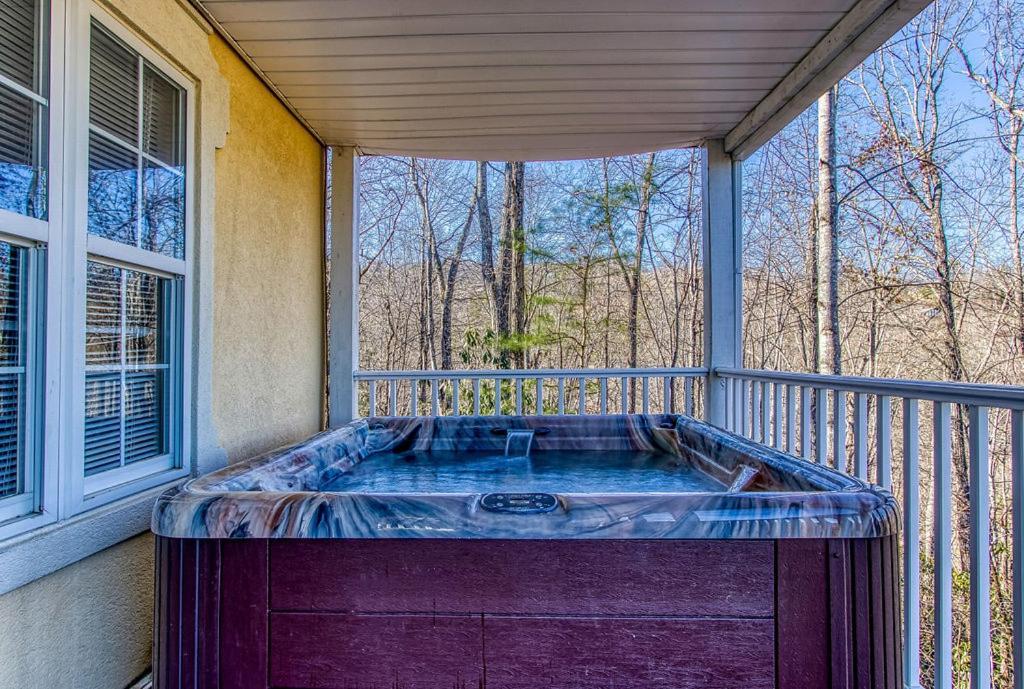 Ober Hideaway, Hot Tub, Wifi, 1089 Free Tickets Each Paid Day, Dollywood And More جاتلينبرج المظهر الخارجي الصورة