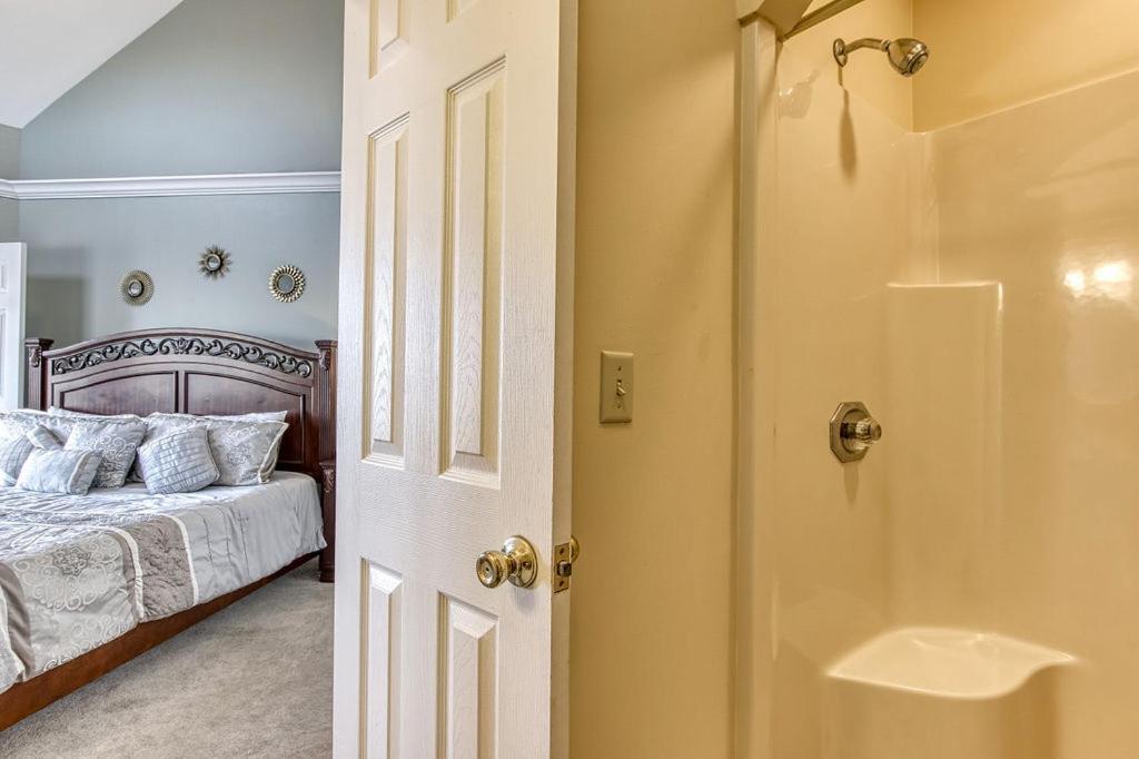 Ober Hideaway, Hot Tub, Wifi, 1089 Free Tickets Each Paid Day, Dollywood And More جاتلينبرج المظهر الخارجي الصورة