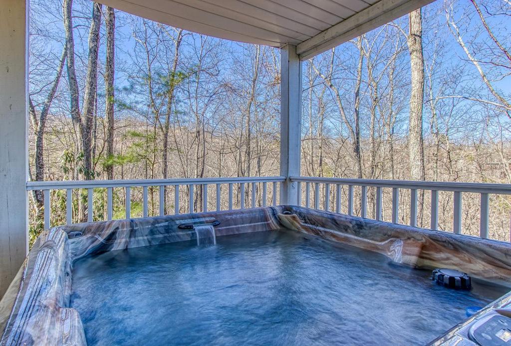 Ober Hideaway, Hot Tub, Wifi, 1089 Free Tickets Each Paid Day, Dollywood And More جاتلينبرج المظهر الخارجي الصورة